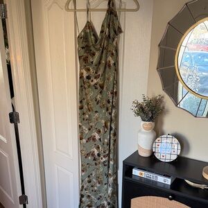 NWT VICI Lyons Cowl Neck Floral Slip Maxi Dress